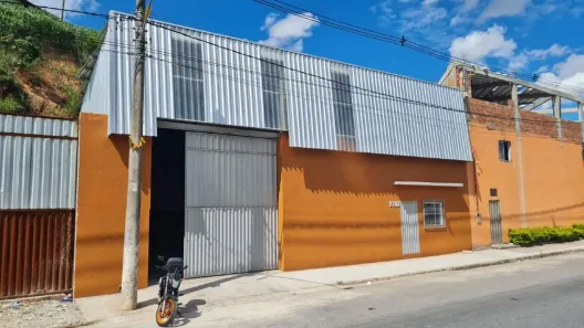 Galpão/Depósito/Armazém para alugar, 370m² no Laranjeiras, Betim