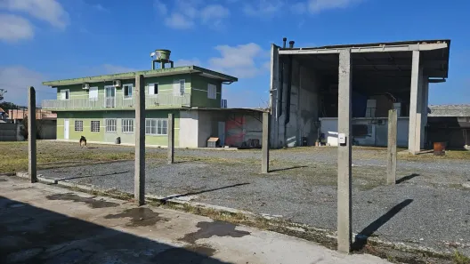 Lote/Terreno à venda, 600m² no Weissópolis, Pinhais