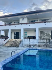Casa de Condomínio com 6 Quartos à venda, 600m² no Patamares, Salvador