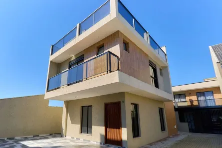 Sobrado com 3 Quartos à venda, 142m² no Xaxim, Curitiba