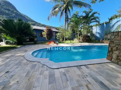 Casa com 3 Quartos à venda, 300m² no Cidade Jardim, Caraguatatuba