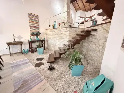 Sobrado com 3 Quartos à venda, 240m² no Vila Petrópolis, Atibaia
