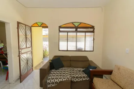 Casa com 3 Quartos à venda, 130m² no Industrial Santa Rita, Contagem