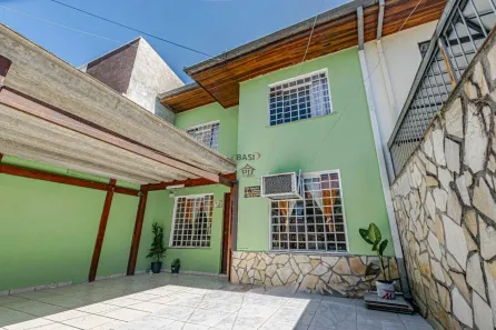 Sobrado com 3 Quartos à venda, 122m² no Hauer, Curitiba