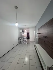 Casa de Condomínio com 2 Quartos para alugar, 80m² no Lagoa Redonda, Fortaleza