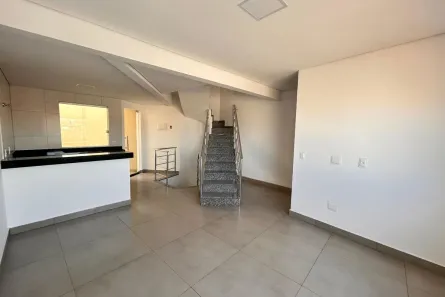 Casa com 2 Quartos à venda, 73m² no Parque Xangri-Lá, Contagem