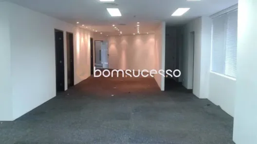 Ponto Comercial para alugar, 223m² no Cidade Monções, São Paulo
