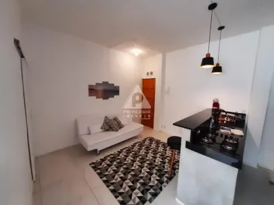 Kitnet com 1 Quarto à venda, 35m² no Leme, Rio de Janeiro