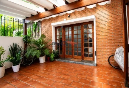 Casa com 3 Quartos para alugar, 150m² no Santo Amaro, São Paulo