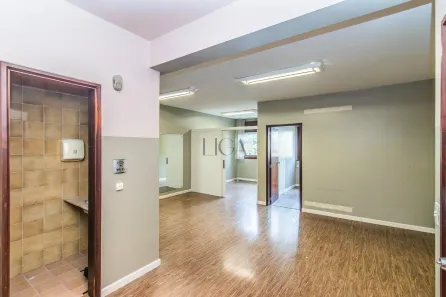 Sala Comercial para alugar, 57m² no Petrópolis, Porto Alegre