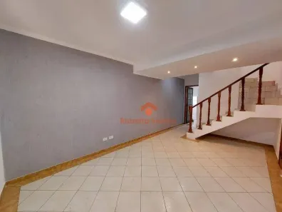 Sobrado com 2 Quartos à venda, 125m² no Jardim Sabiá, Cotia