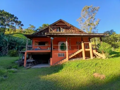 Fazenda/Sítio com 3 Quartos à venda, 140m² no , São Bento do Sapucaí