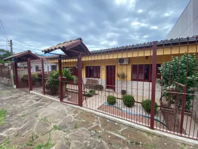 Casa com 2 Quartos à venda, 120m² no Campo Novo, Porto Alegre