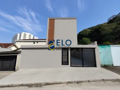 Sobrado com 2 Quartos à venda, 100m² no Marapé, Santos