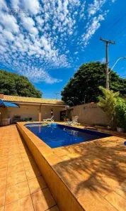 Sobrado com 3 Quartos à venda, 370m² no Jardim América, Paulínia