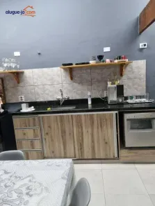 Casa com 2 Quartos para alugar, 120m² no Loteamento Villa Branca, Jacareí