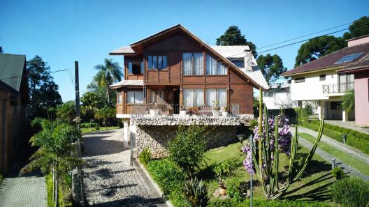Casa de Condomínio com 3 Quartos à venda, 1323m² no Orleans, Curitiba