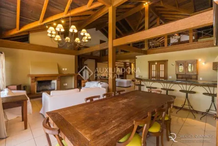 Casa de Condomínio com 4 Quartos à venda, 484m² no Belém Novo, Porto Alegre