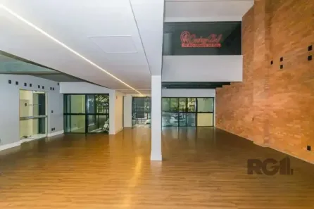 Prédio Comercial para alugar, 700m² no São João, Porto Alegre