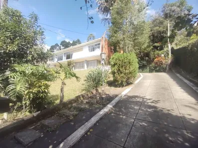 Casa com 5 Quartos à venda, 750m² no Parque São Clemente, Nova Friburgo