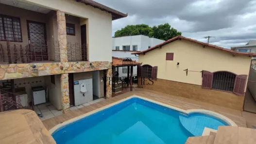 Casa com 4 Quartos à venda, 240m² no Santa Branca, Belo Horizonte