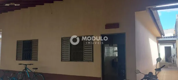 Casa com 3 Quartos à venda, 139m² no Santa Rosa, Uberlândia
