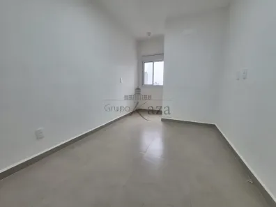 Apartamento com 3 Quartos para alugar, 67m² no Parque Industrial, São José dos Campos