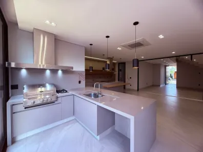 Casa de Condomínio com 4 Quartos à venda, 350m² no Vila Aviação, Bauru