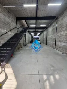 Galpão/Depósito/Armazém para venda ou aluguel, 225m² no Santo Antônio, São Caetano do Sul