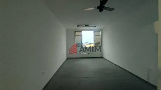 Sala Comercial à venda, 27m² no Centro, São Gonçalo