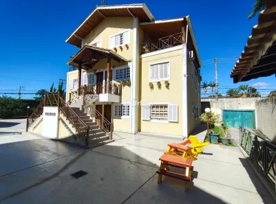 Casa de Condomínio com 3 Quartos para alugar, 82m² no Centro, Vargem Grande Paulista