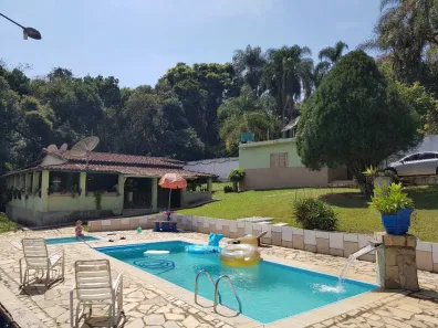 Fazenda/Sítio com 3 Quartos à venda, 220m² no Mãe dos Homens, Bragança Paulista