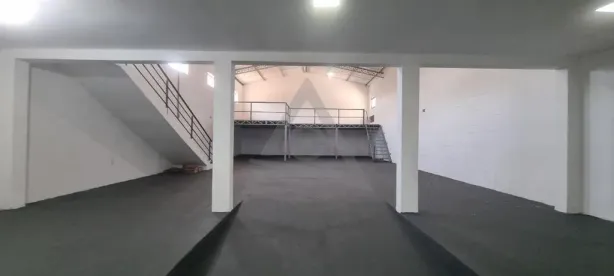 Galpão/Depósito/Armazém para alugar, 330m² no Jardim Eulina, Campinas