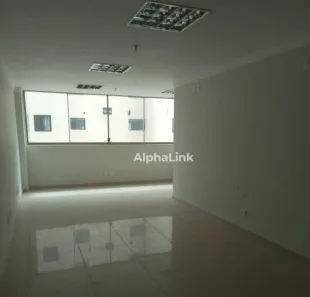 Sala Comercial para venda ou aluguel, 42m² no Dezoito do Forte Empresarial/Alphaville., Barueri