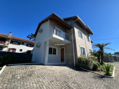 Casa com 3 Quartos à venda, 107m² no Minuano, Gramado