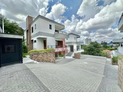 Casa de Condomínio com 3 Quartos para alugar, 326m² no Chácara do Refúgio, Carapicuíba