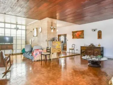 Casa com 3 Quartos para alugar, 270m² no Sumaré, São Paulo