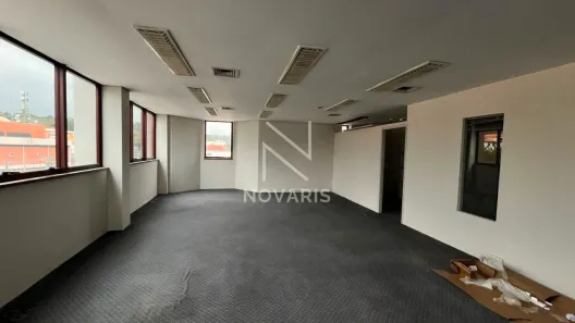 Sala Comercial para alugar, 57m² no Vila Tramontano, São Paulo