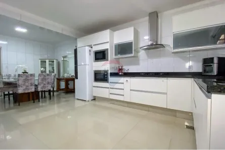 Sobrado com 4 Quartos à venda, 300m² no Riacho Fundo I, Brasília