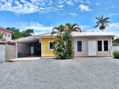 Casa com 3 Quartos à venda, 170m² no Aririú, Palhoça