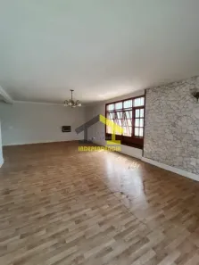 Casa com 5 Quartos para alugar, 350m² no Vila Brasileira, Itatiba