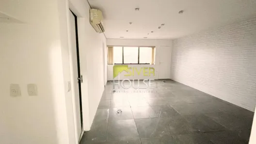 Sala Comercial à venda, 34m² no São Judas, São Paulo