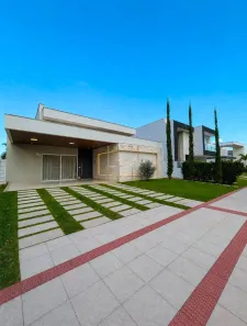 Casa de Condomínio com 4 Quartos à venda, 350m² no Jacuhy, Serra