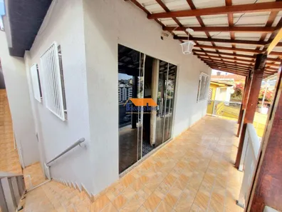 Casa com 3 Quartos à venda, 350m² no Cachoeirinha, Belo Horizonte