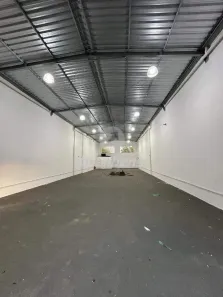 Galpão/Depósito/Armazém para alugar, 300m² no Vila Guarani, Mauá