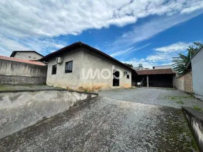 Casa com 3 Quartos à venda, 160m² no Tifa Martins, Jaraguá do Sul