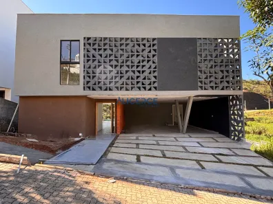 Casa de Condomínio com 4 Quartos à venda, 400m² no Salvaterra, Juiz de Fora