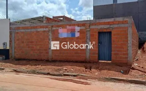 Lote/Terreno à venda, 240m² no Novo Delfino, Montes Claros