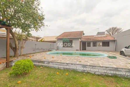 Casa com 3 Quartos para alugar, 192m² no Niterói, Canoas