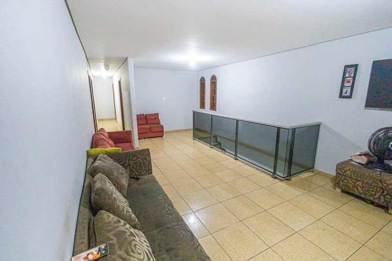 Casa com 5 quartos — Prado, Belo Horizonte